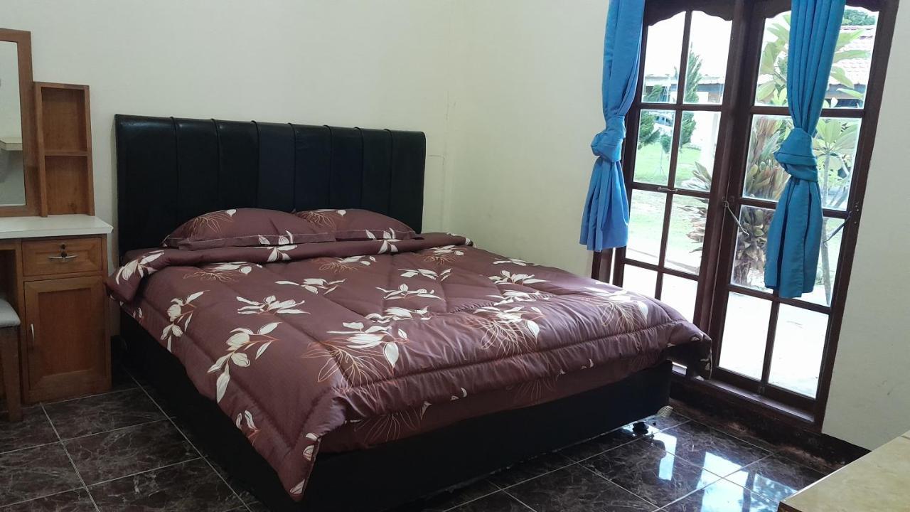 Hotel Barbara Tuk Tuk Extérieur photo